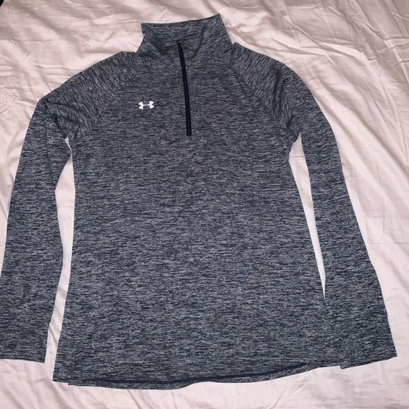 Under Armour Like New Gray Tech™ Twist ½ Zip - Picture 4 of 11